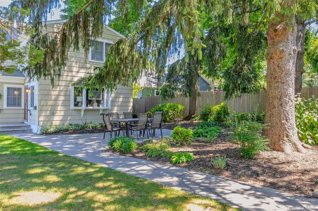 217 Soundview Road, Huntington, NY 11743