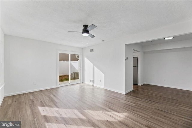 13 LAMONT CT, Sicklerville, NJ 08081