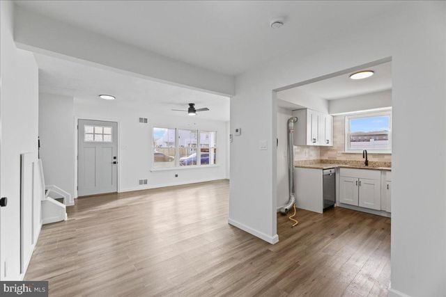 13 LAMONT CT, Sicklerville, NJ 08081