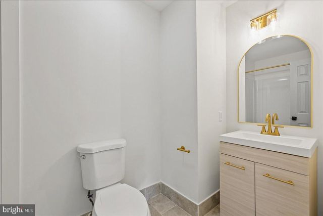 13 LAMONT CT, Sicklerville, NJ 08081