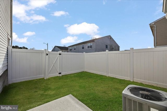 13 LAMONT CT, Sicklerville, NJ 08081