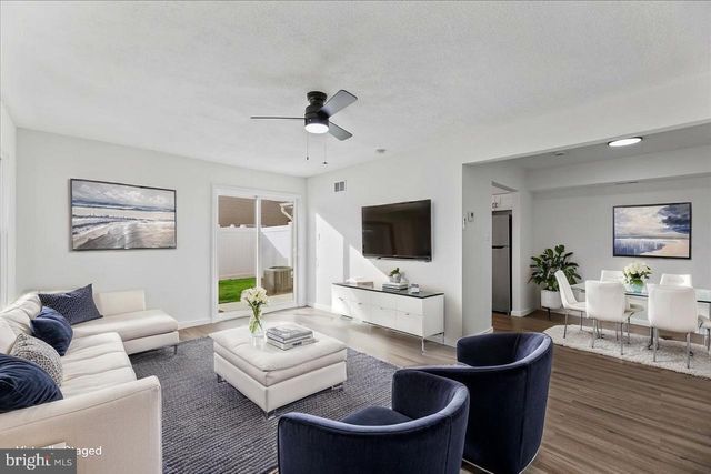 13 LAMONT CT, Sicklerville, NJ 08081