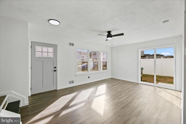 13 LAMONT CT, Sicklerville, NJ 08081