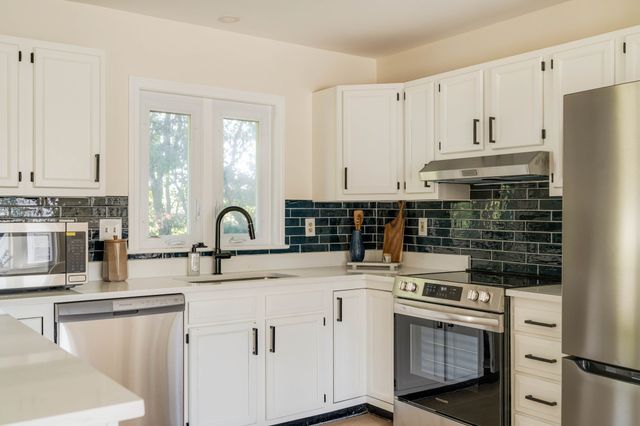 35 Alison Way, Lynn, MA 01904