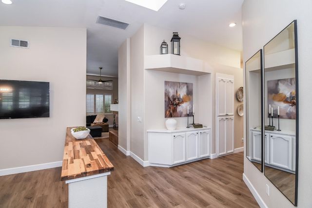 8955 Ashmore Way, Elk Grove, CA 95624