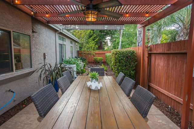 8955 Ashmore Way, Elk Grove, CA 95624