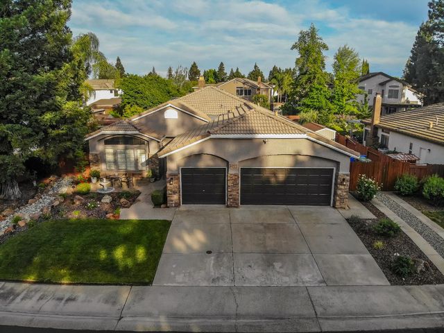 8955 Ashmore Way, Elk Grove, CA 95624