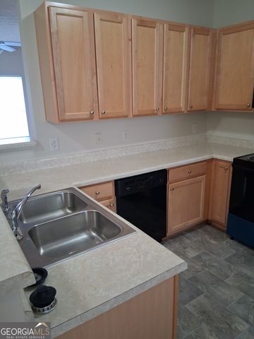 6208 Ellenwood Drive, Rex, GA 30273