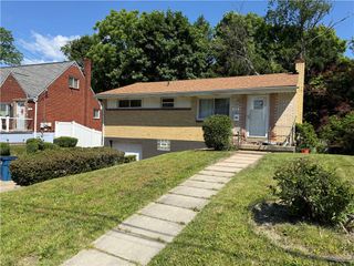 572 Guylyn Dr, Penn Hills, PA 15235