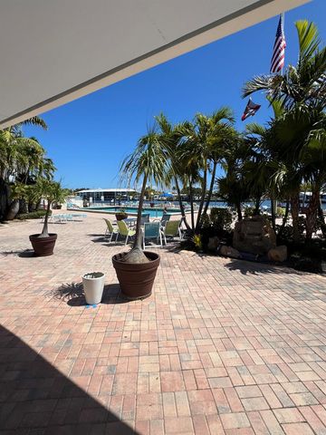 2010 S Federal Highway I 405, Boynton Beach, FL 33435