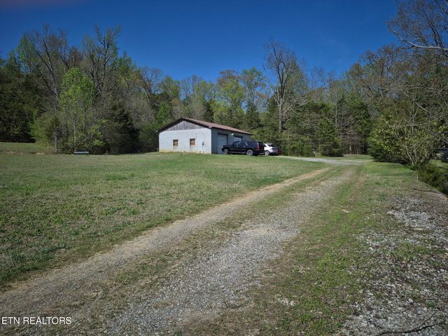 6733 Ball Rd, Knoxville, TN 37931