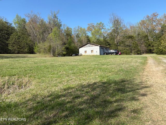 6733 Ball Rd, Knoxville, TN 37931