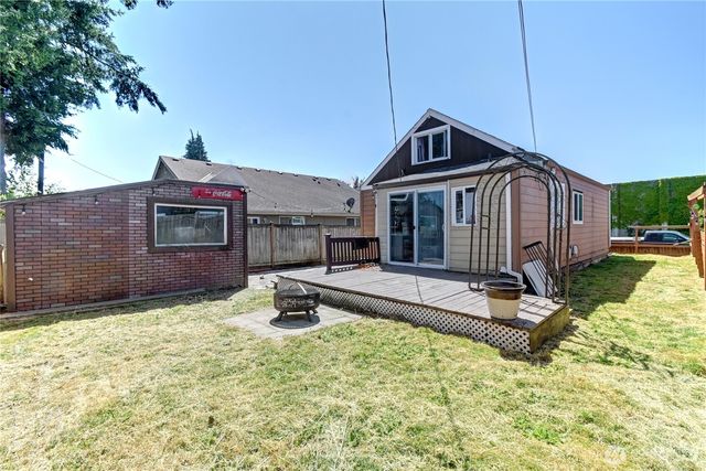 2327 Harrison Avenue, Everett, WA 98201