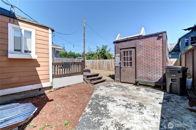 2327 Harrison Avenue, Everett, WA 98201