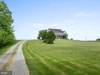 111 SOLDIERS LN, Berryville, VA 22611