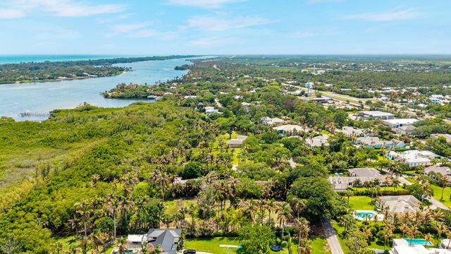 11765 SE Laurel Lane, Hobe Sound, FL 33455