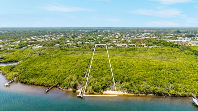 11765 SE Laurel Lane, Hobe Sound, FL 33455