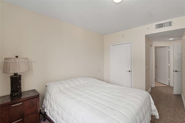 4775 Collins Ave 507, Miami Beach, FL 33140