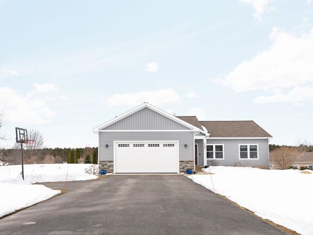 7391 Briar Ridge Drive, Long Lake Twp, MI 49685