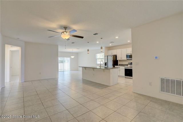 406 Easy Street, Sebastian, FL 32958