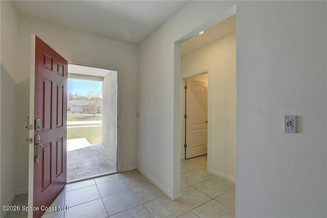 406 Easy Street, Sebastian, FL 32958