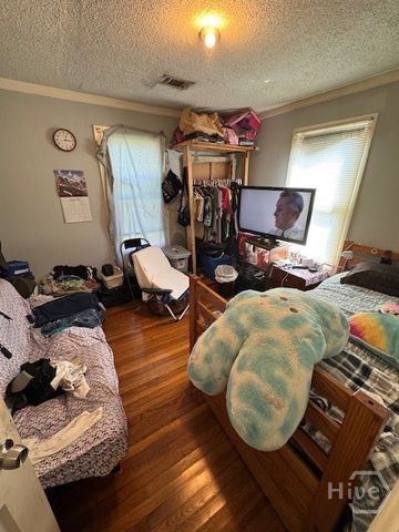 320 Forrest, Savannah, GA 31404