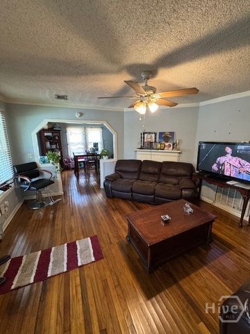 320 Forrest, Savannah, GA 31404