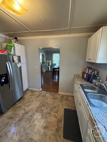 320 Forrest, Savannah, GA 31404