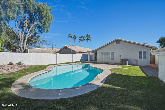 700 E GARY Drive, Chandler, AZ 85225