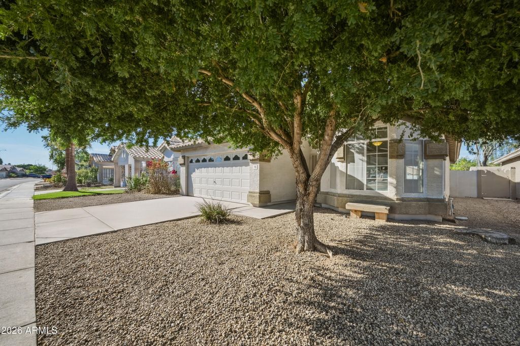 700 E GARY Drive, Chandler, AZ 85225