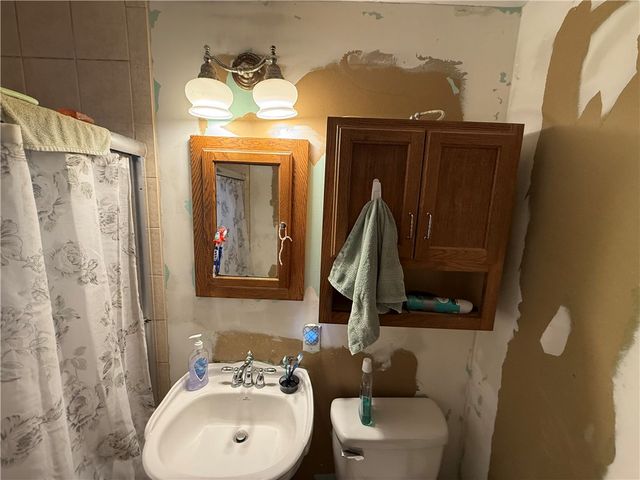 1948 Elmbrook Ln, Scott Twp, PA 15243