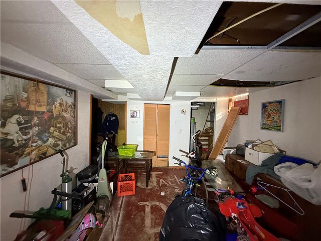 1948 Elmbrook Ln, Scott Twp, PA 15243