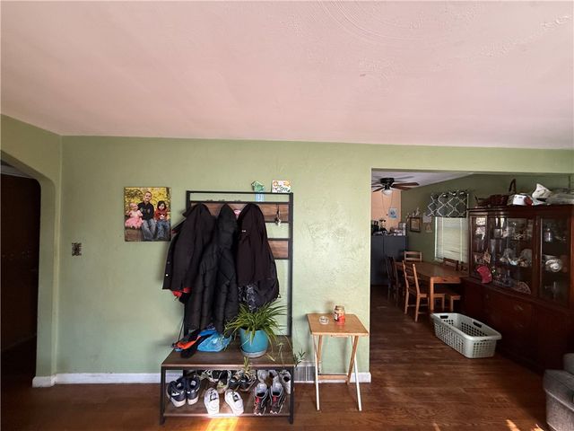 1948 Elmbrook Ln, Scott Twp, PA 15243