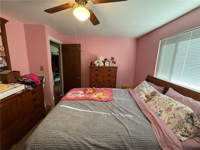 1948 Elmbrook Ln, Scott Twp, PA 15243