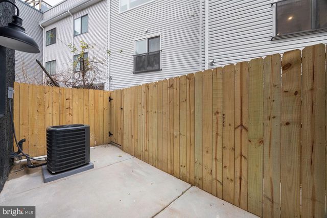 1613 N LAWRENCE ST, Philadelphia, PA 19122