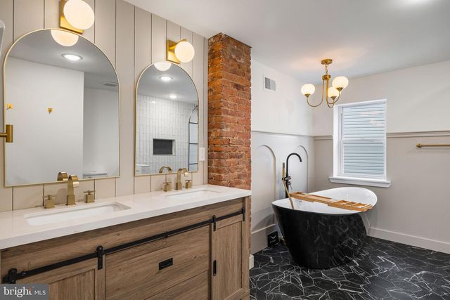 1613 N LAWRENCE ST, Philadelphia, PA 19122