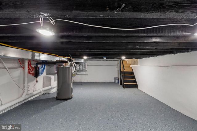 1613 N LAWRENCE ST, Philadelphia, PA 19122