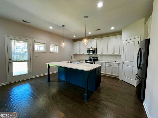 311 Shoshone Circle, Kathleen, GA 31047