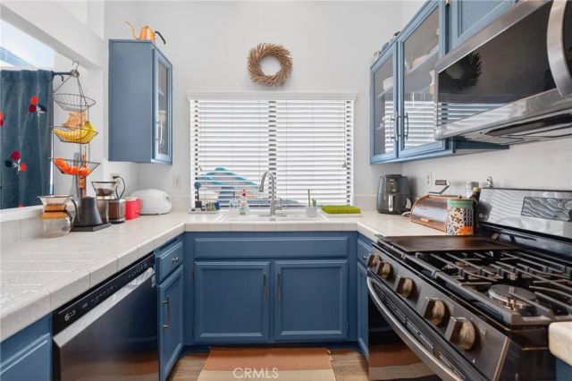 24043 Blacker House Court, Valencia, CA 91355