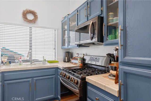 24043 Blacker House Court, Valencia, CA 91355