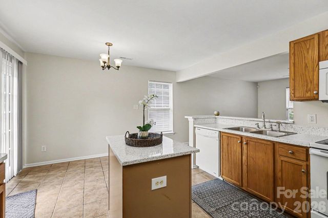 6325 Linda Vista Lane, Charlotte, NC 28216