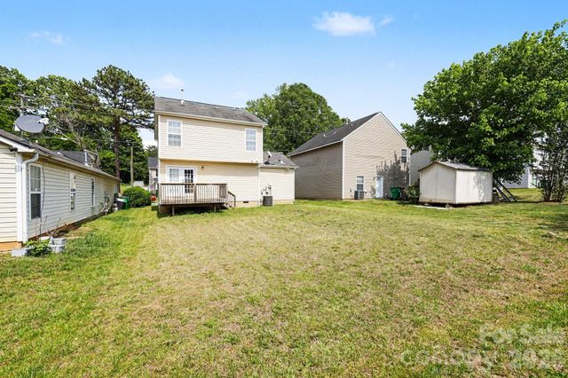 6325 Linda Vista Lane, Charlotte, NC 28216