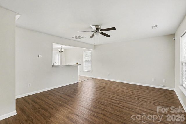 6325 Linda Vista Lane, Charlotte, NC 28216