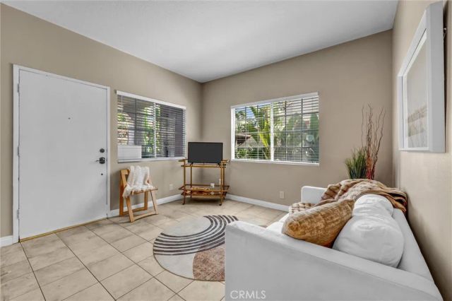 10 Flor De Mar, Rancho Santa Margarita, CA 92688
