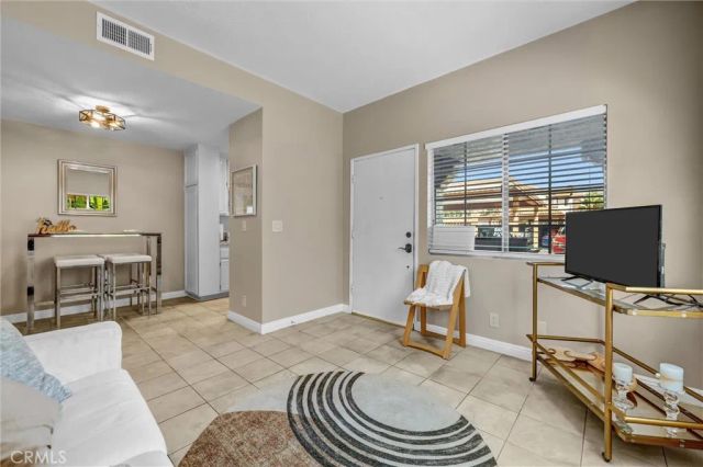 10 Flor De Mar, Rancho Santa Margarita, CA 92688