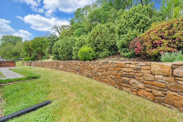 5105 Medmont CIR, Roanoke, VA 24018