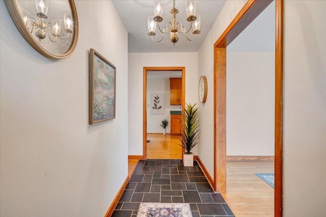 5105 Medmont CIR, Roanoke, VA 24018