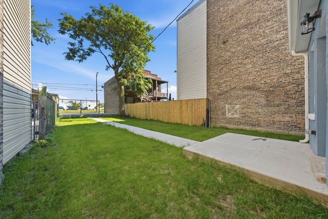 4642 W Monroe Street, Chicago, IL 60644