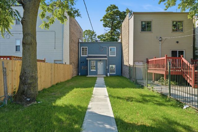 4642 W Monroe Street, Chicago, IL 60644