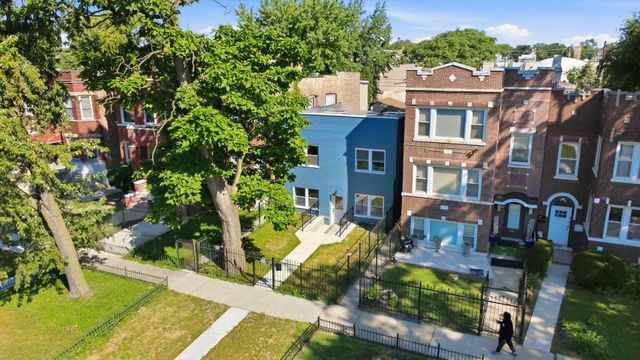 4642 W Monroe Street, Chicago, IL 60644